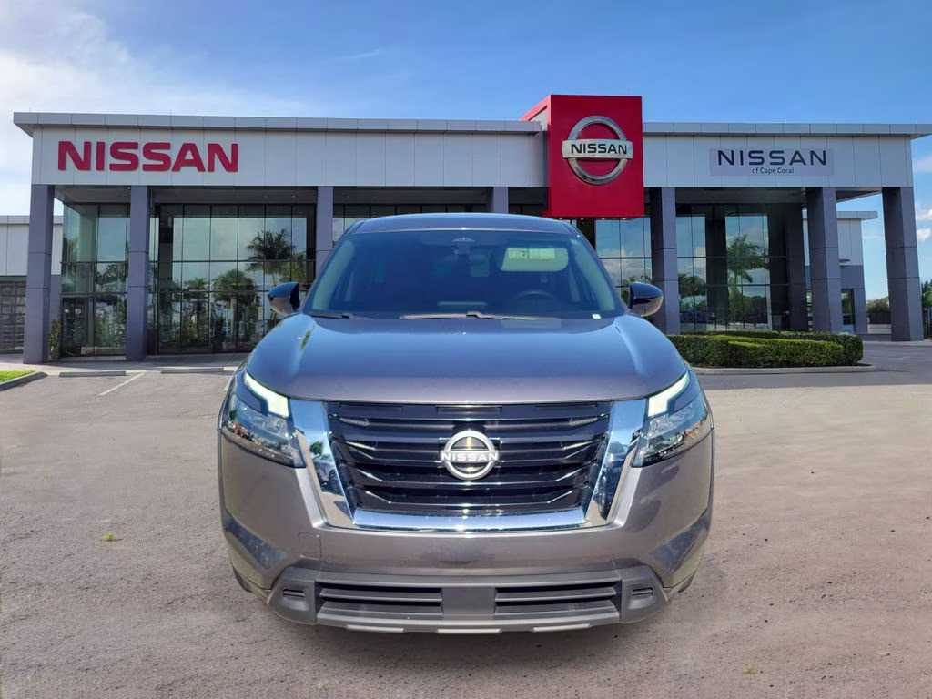 2023 Gun Metallic Nissan Pathfinder S 4X4 SUV