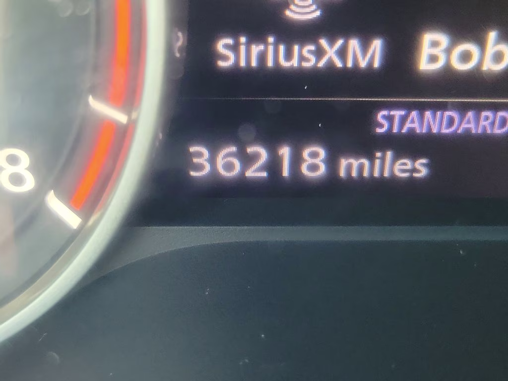 2021 Champagne Silver Metallic Nissan Rogue SL FWD SUV