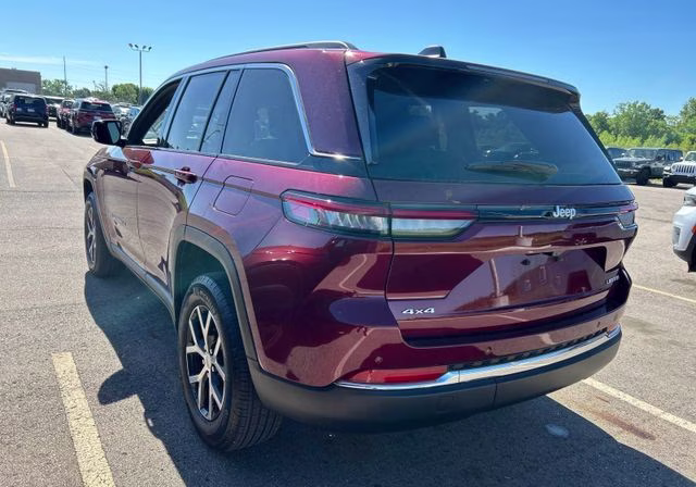 2024 Velvet Red Pearlcoat Jeep Grand Cherokee Limited 4X4 SUV