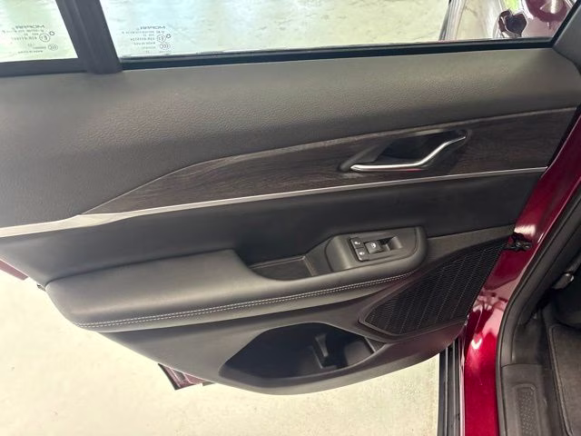 2024 Velvet Red Pearlcoat Jeep Grand Cherokee Limited 4X4 SUV