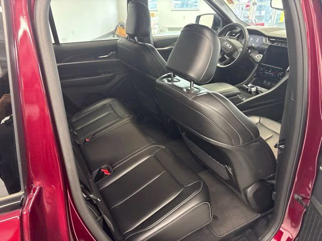 2024 Velvet Red Pearlcoat Jeep Grand Cherokee Limited 4X4 SUV