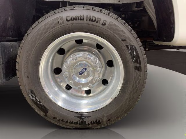 2026 Star White Metallic TC Ford Super Duty F-450 DRW Platinum 4X4 Truck