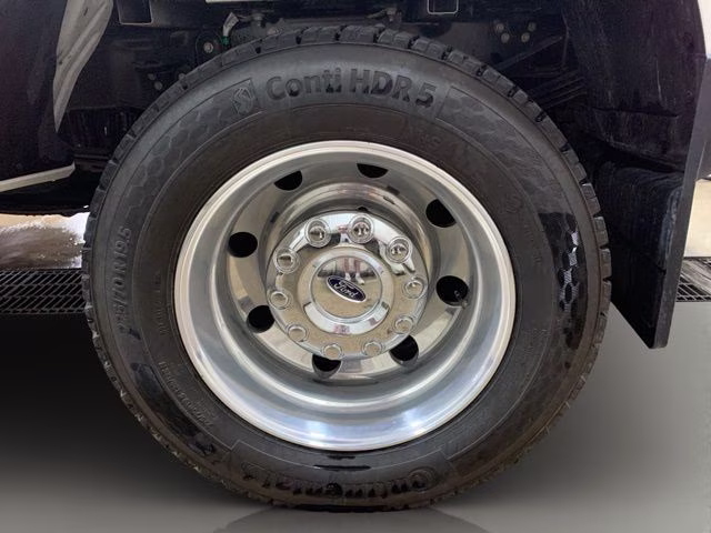 2026 Star White Metallic TC Ford Super Duty F-450 DRW Platinum 4X4 Truck