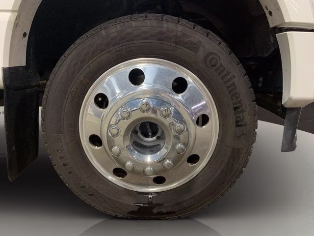 2026 Star White Metallic TC Ford Super Duty F-450 DRW Platinum 4X4 Truck