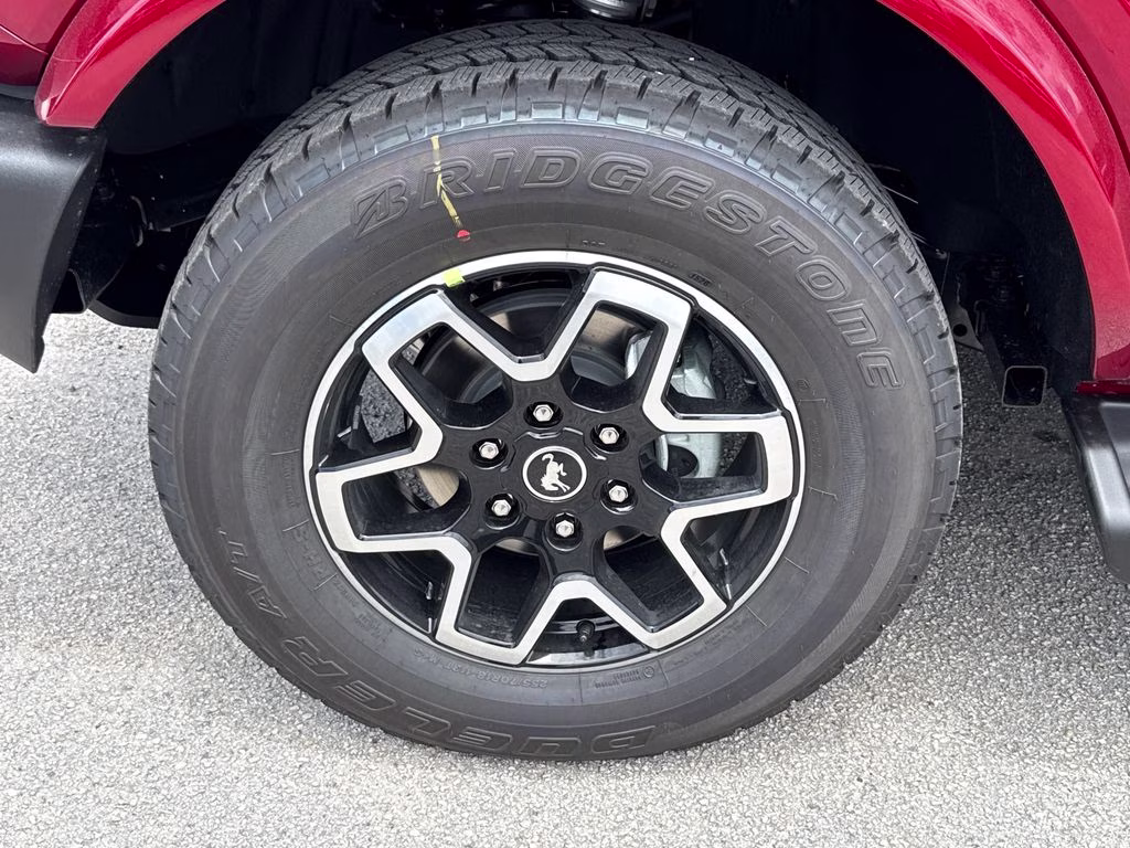 2026 Ruby Red Metallic Tinted Clearcoat Ford Bronco Outer Banks 4X4 SUV