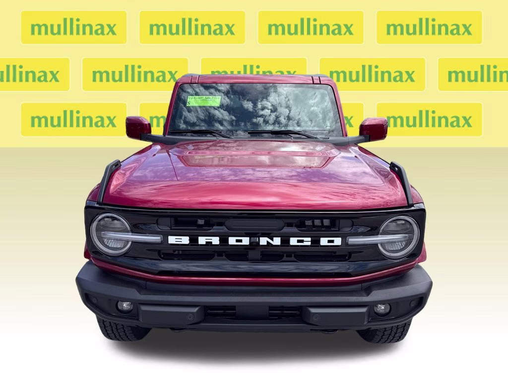 2026 Ruby Red Metallic Tinted Clearcoat Ford Bronco Outer Banks 4X4 SUV
