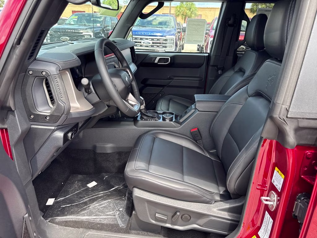 2026 Ruby Red Met Tinted CC Ford Bronco Outer Banks 4X4 SUV