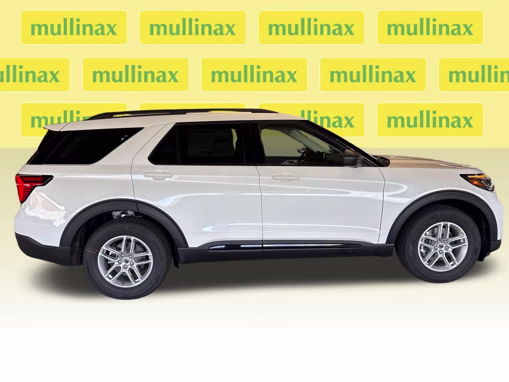 2026 Star White Metallic Tri-Coat Ford Explorer Active RWD SUV