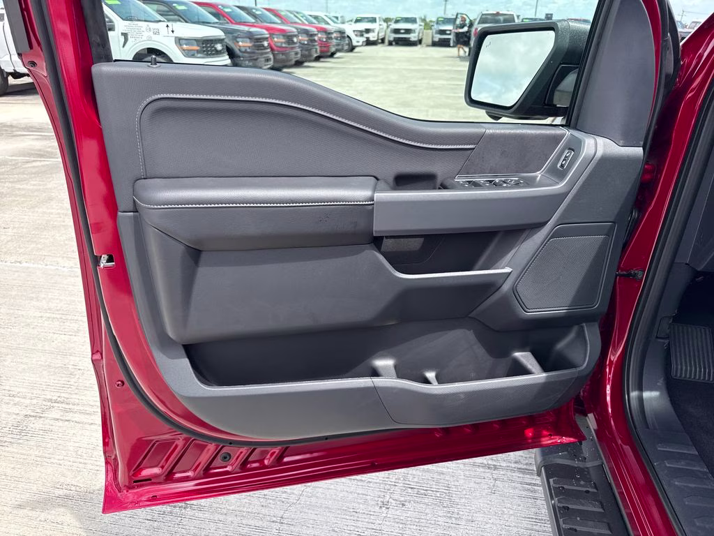 2026 Ruby Red Met Tinted CC Ford F-150 XLT RWD Truck