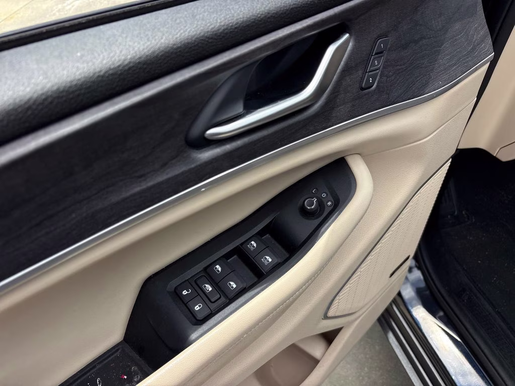 2023 Midnight Sky Jeep Grand Cherokee L Limited RWD SUV