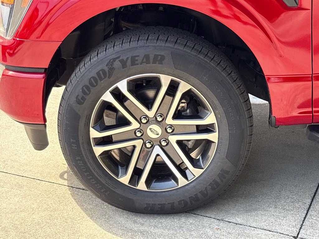 2023 Chili Pepper Red Ford F-150 XL 4X4 Truck