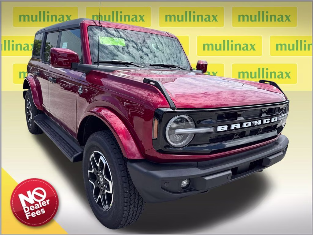 2026 Ruby Red Met Tinted CC Ford Bronco Outer Banks 4X4 SUV