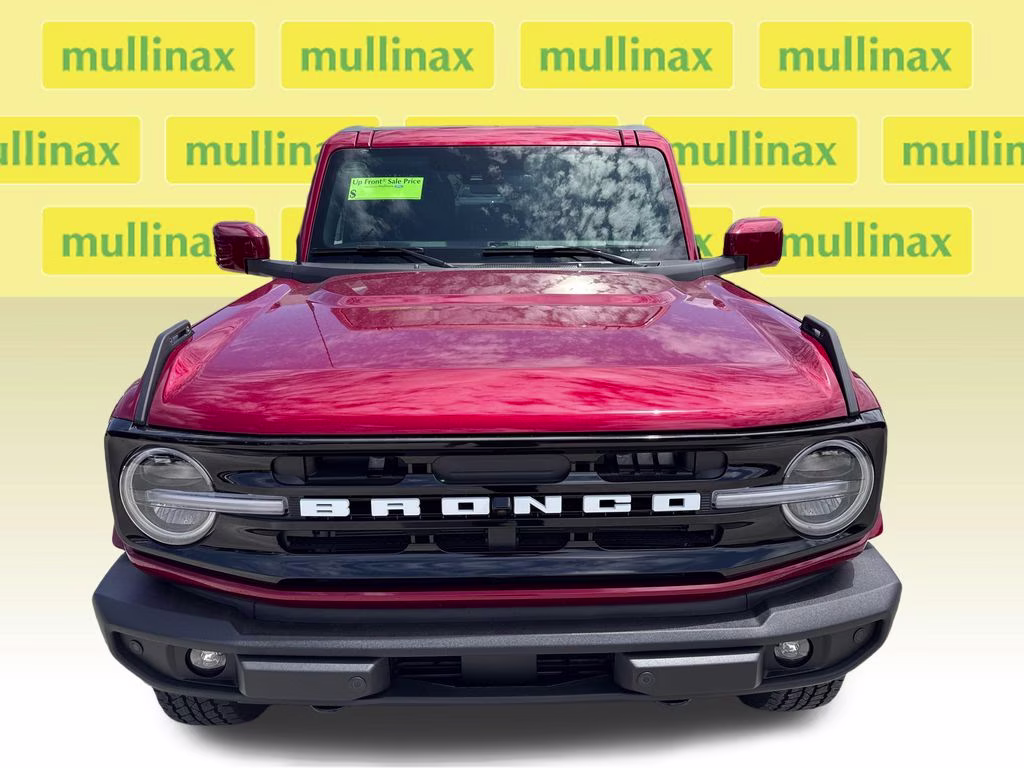 2026 Ruby Red Met Tinted CC Ford Bronco Outer Banks 4X4 SUV