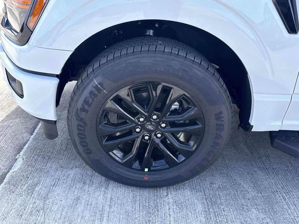 2026 Oxford White Ford F-150 XLT RWD Truck