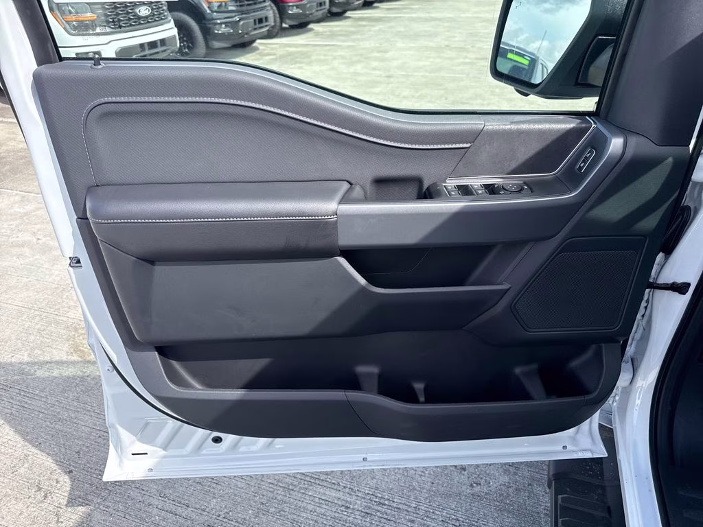 2026 Oxford White Ford F-150 XLT RWD Truck