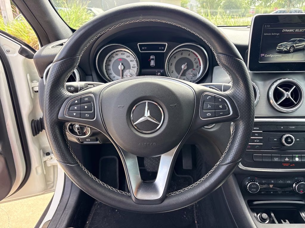 2017 White Mercedes-Benz GLA GLA 250 FWD SUV