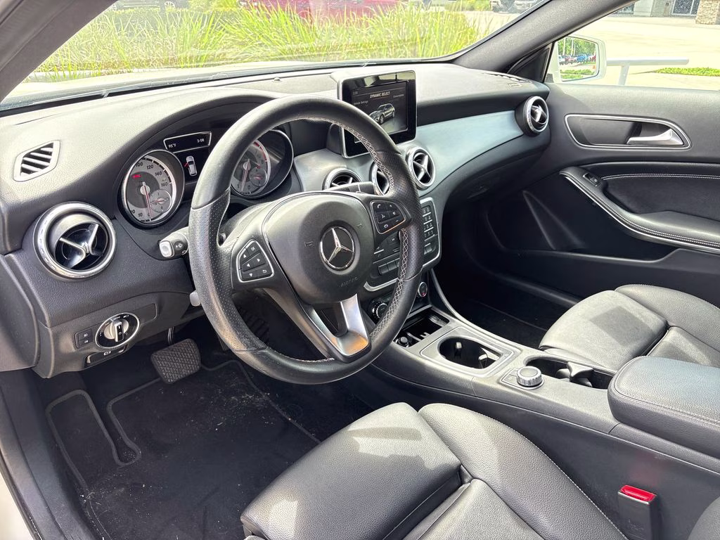 2017 White Mercedes-Benz GLA GLA 250 FWD SUV