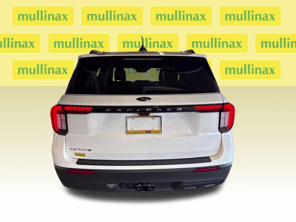 2026 Star White Metallic Tri-Coat Ford Explorer Active RWD SUV