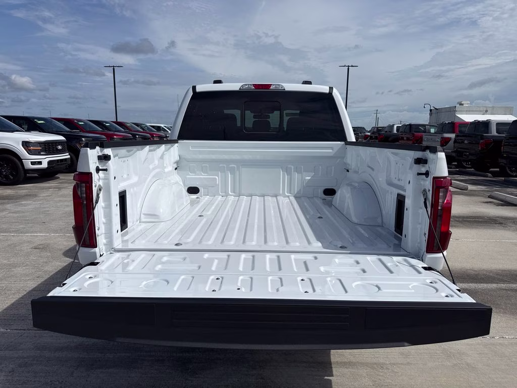 2026 Oxford White Ford F-150 XLT RWD Truck