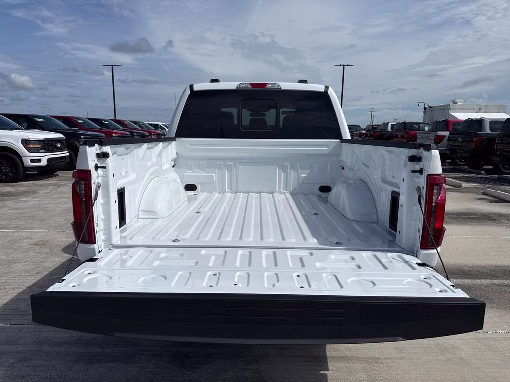 2026 Oxford White Ford F-150 XLT RWD Truck