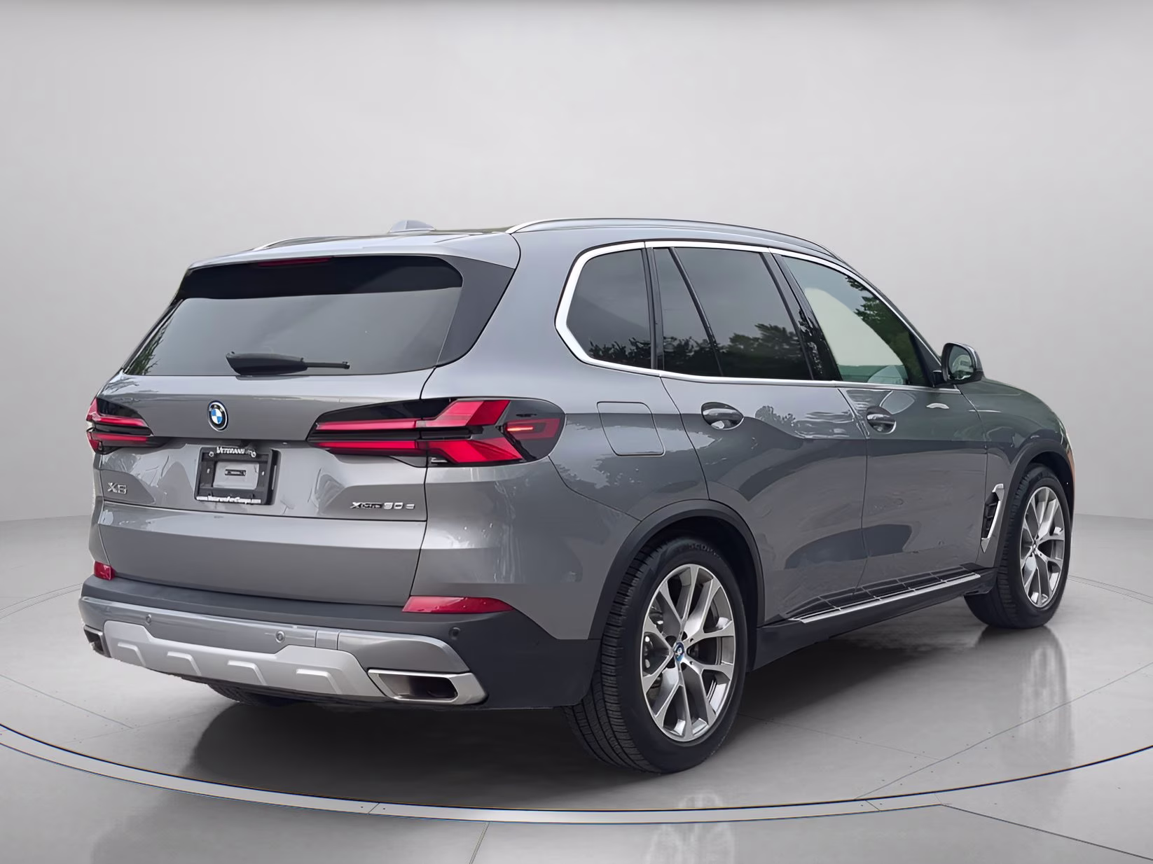 2025 Skyscraper Gray Metallic BMW X5 xDrive50e AWD SUV