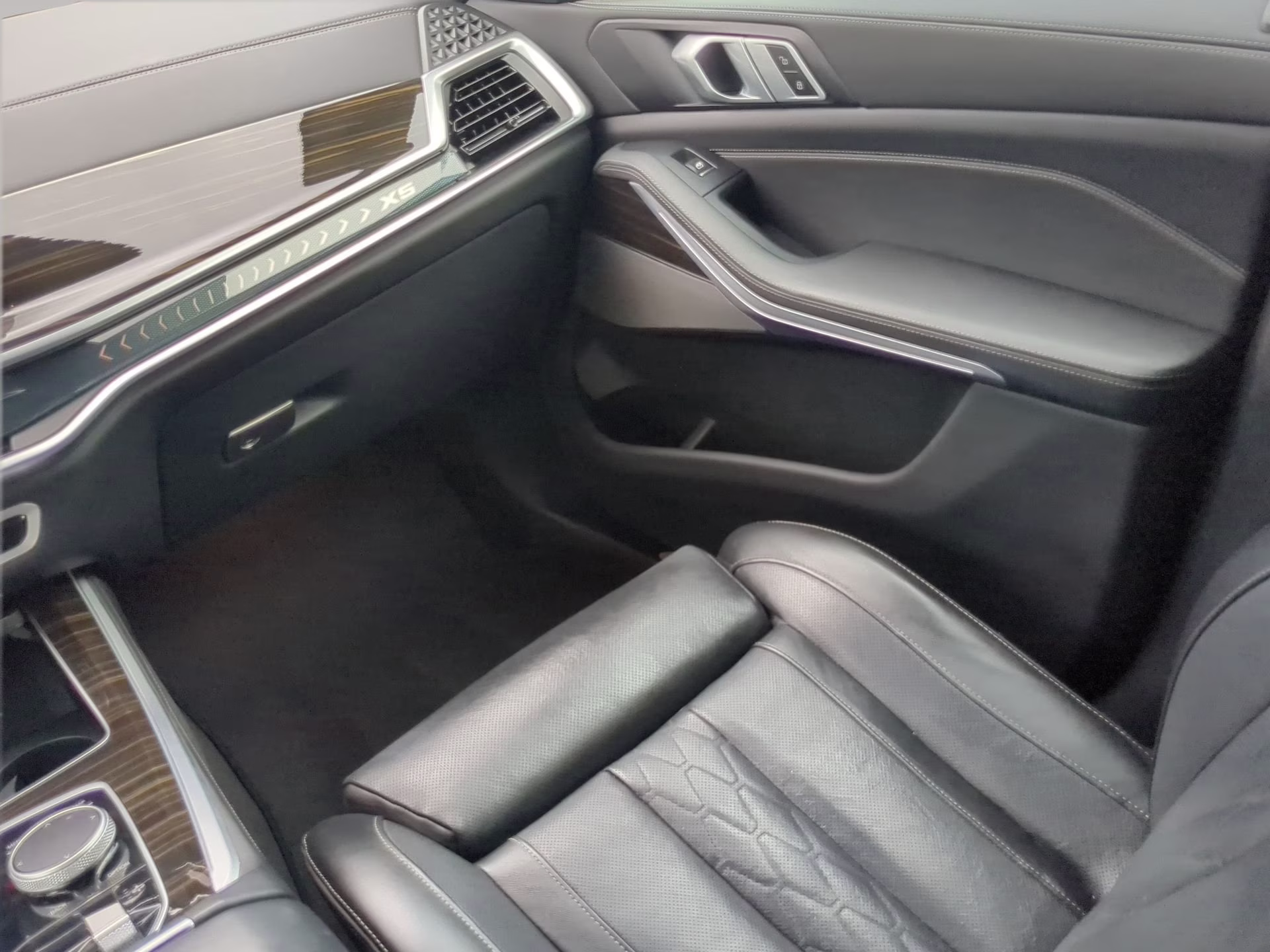 2025 Skyscraper Gray Metallic BMW X5 xDrive50e AWD SUV