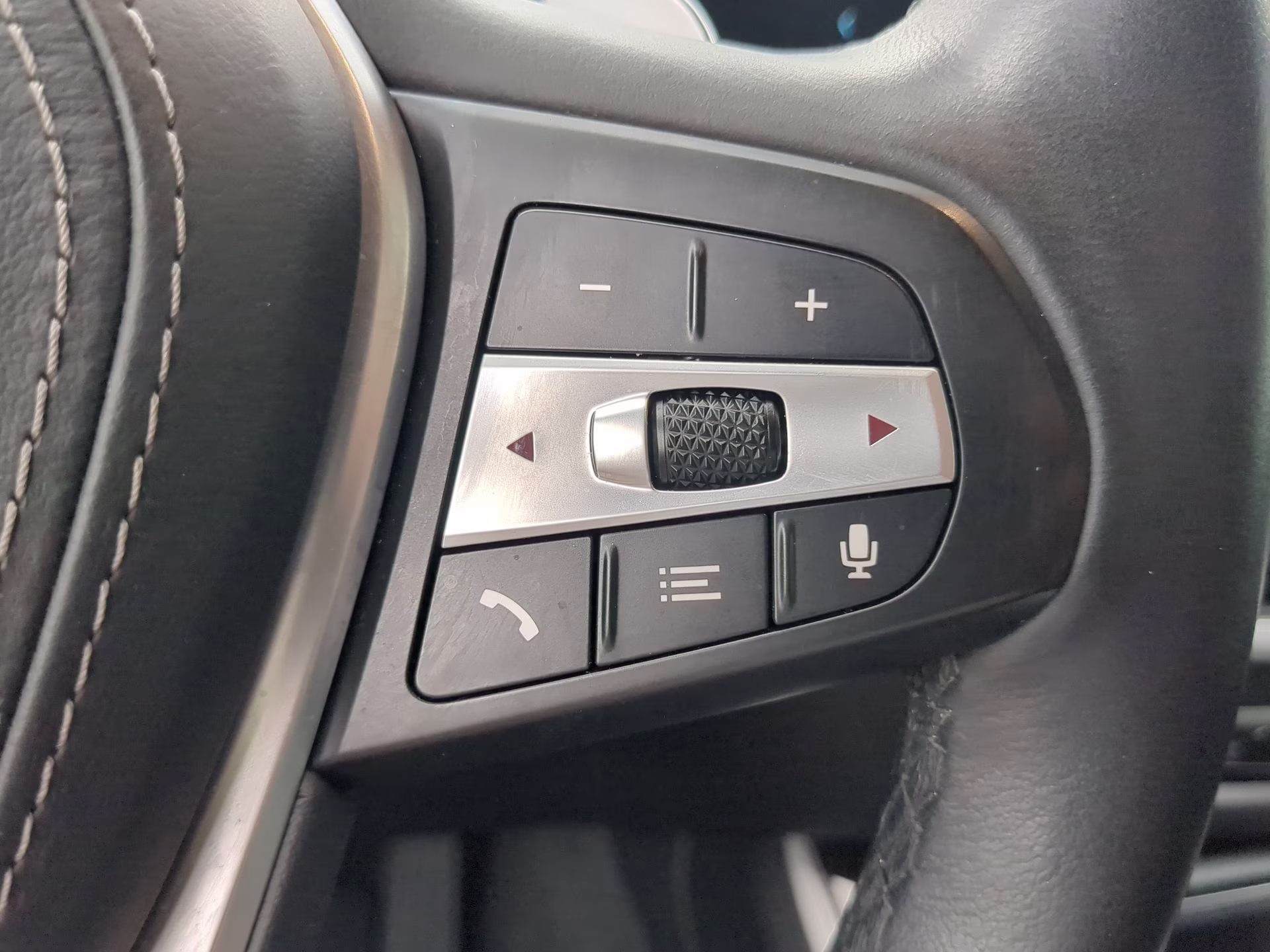 2025 Skyscraper Gray Metallic BMW X5 xDrive50e AWD SUV