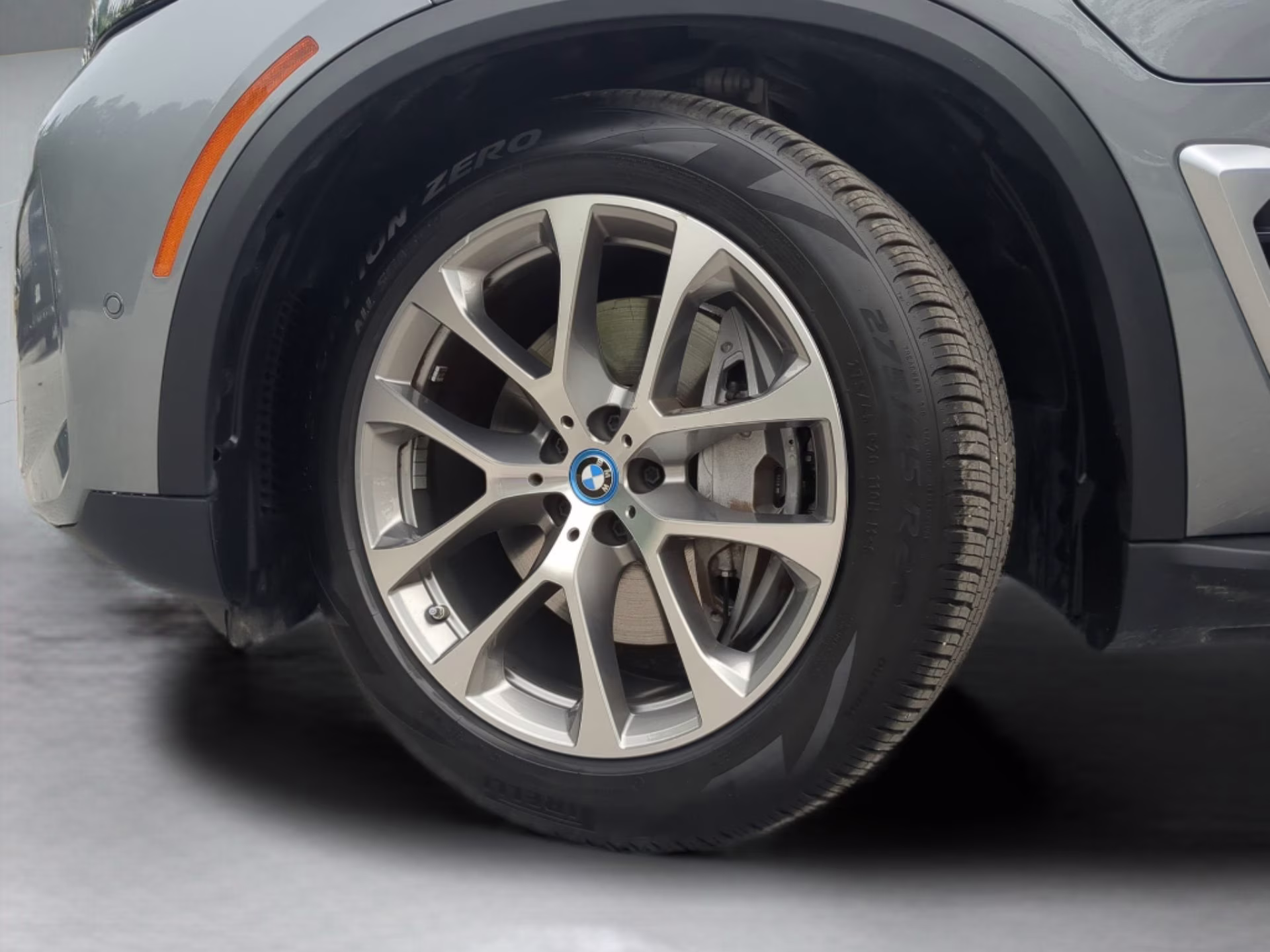 2025 Skyscraper Gray Metallic BMW X5 xDrive50e AWD SUV