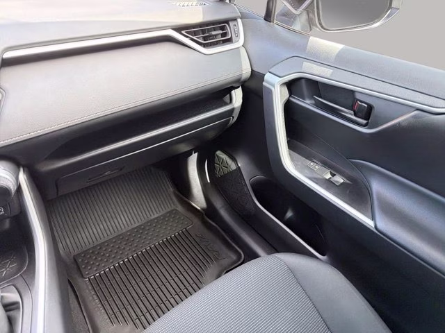 2024 Silver Sky Metallic Toyota RAV4 LE FWD SUV