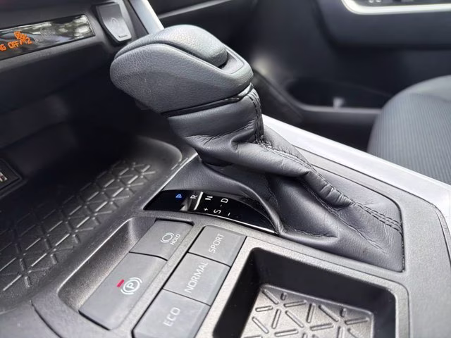 2024 Silver Sky Metallic Toyota RAV4 LE FWD SUV