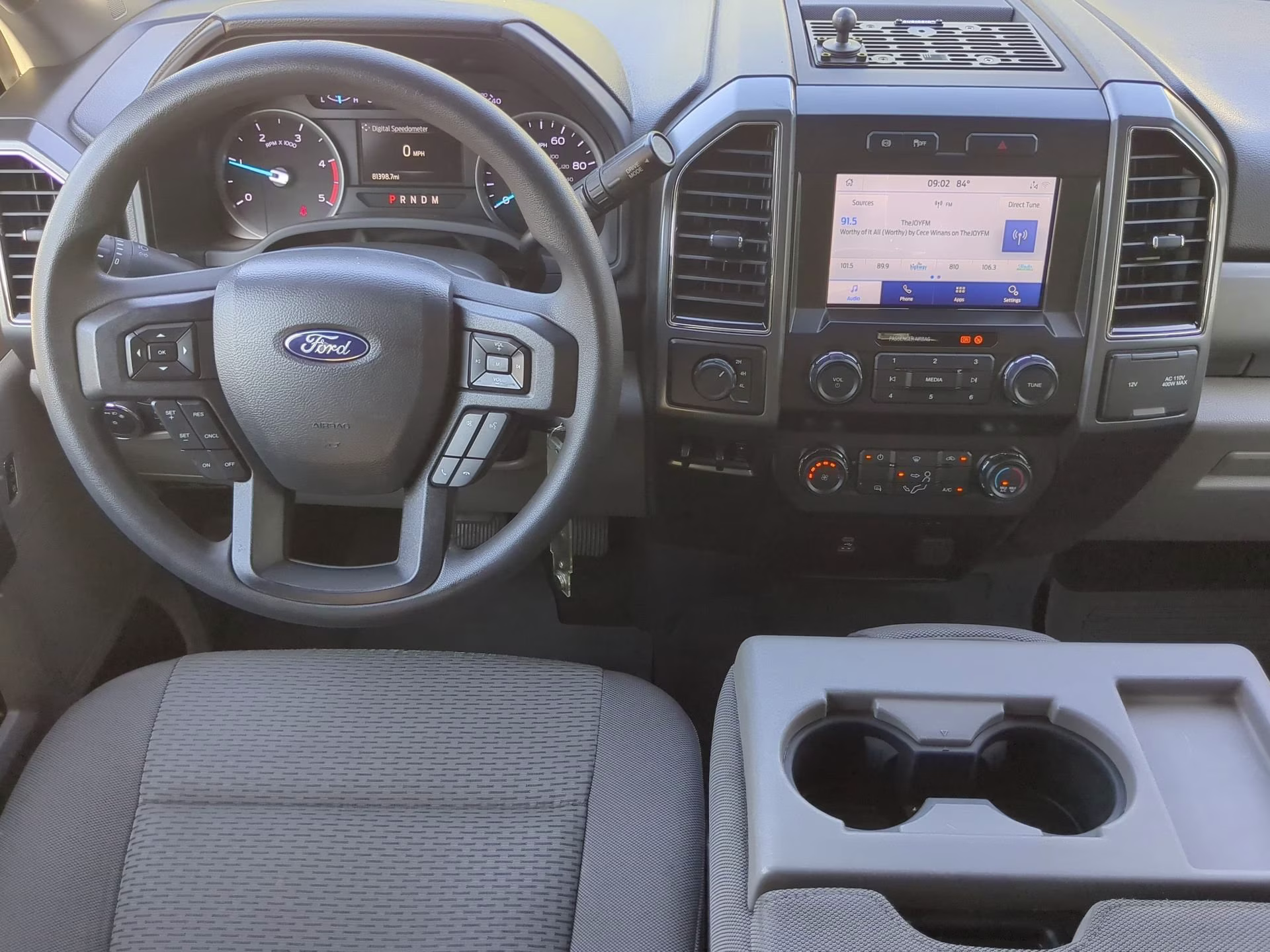 2022 Oxford White Ford Super Duty F-250 SRW XLT Crew Cab Pickup 4X4 Truck