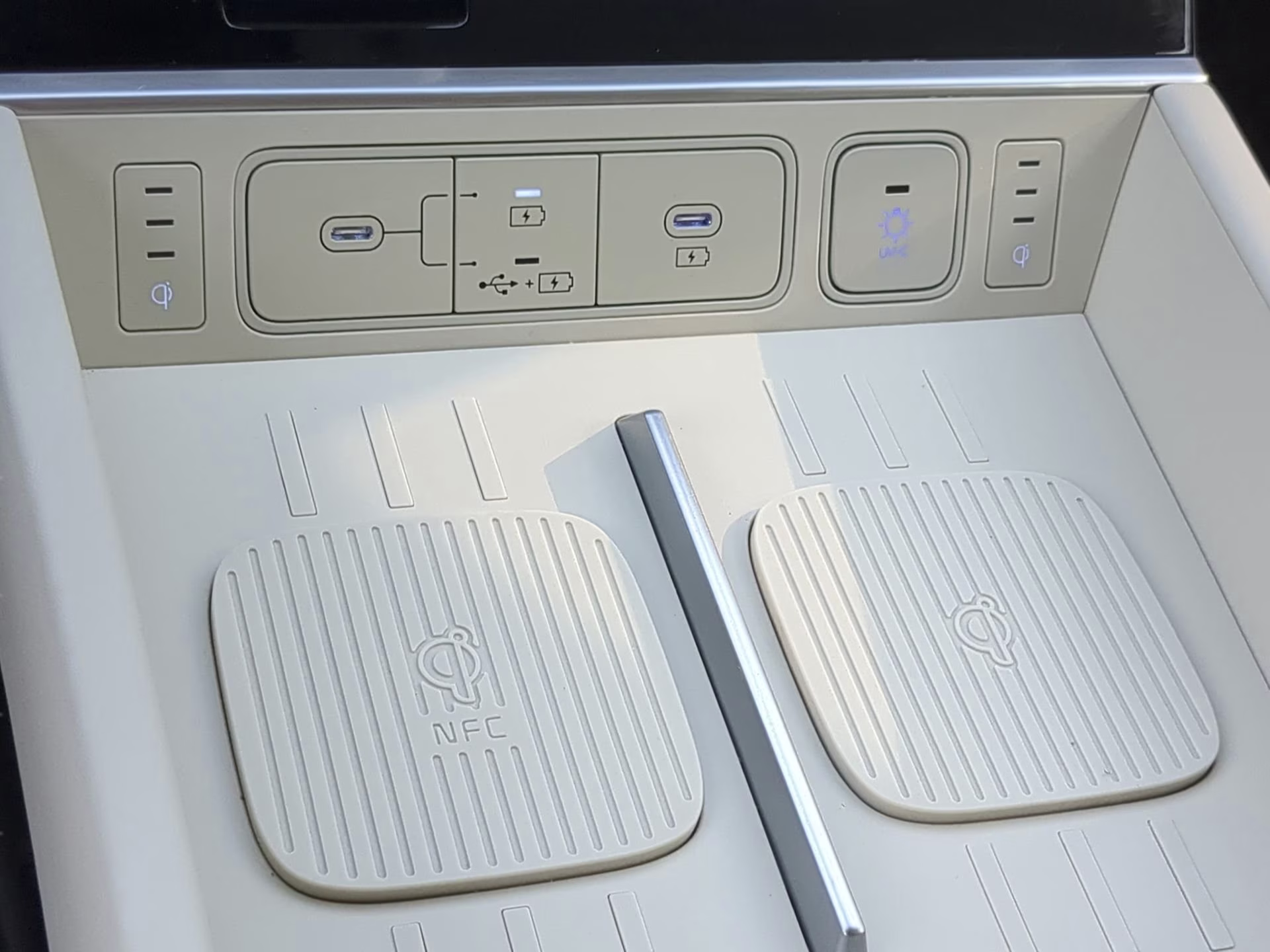 2025 Serenity White Hyundai Santa Fe Hybrid Calligraphy AWD SUV