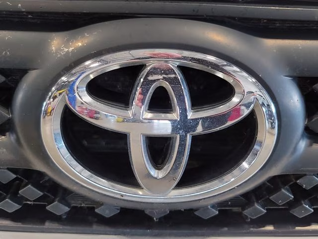 2008 Classic Silver Metallic Toyota RAV4 Base 4X4 SUV