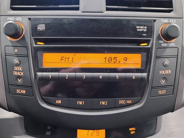 2008 Classic Silver Metallic Toyota RAV4 Base 4X4 SUV