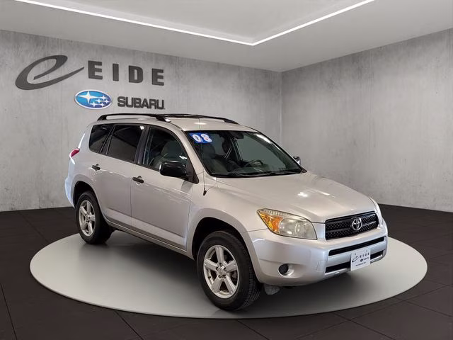 2008 Classic Silver Metallic Toyota RAV4 Base 4X4 SUV