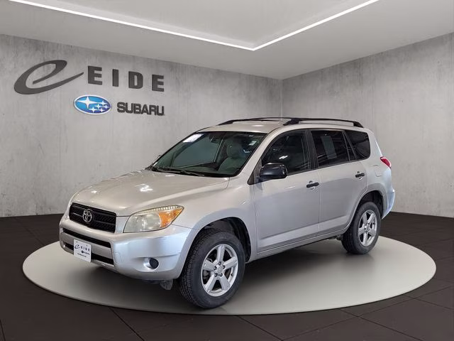 2008 Classic Silver Metallic Toyota RAV4 Base 4X4 SUV