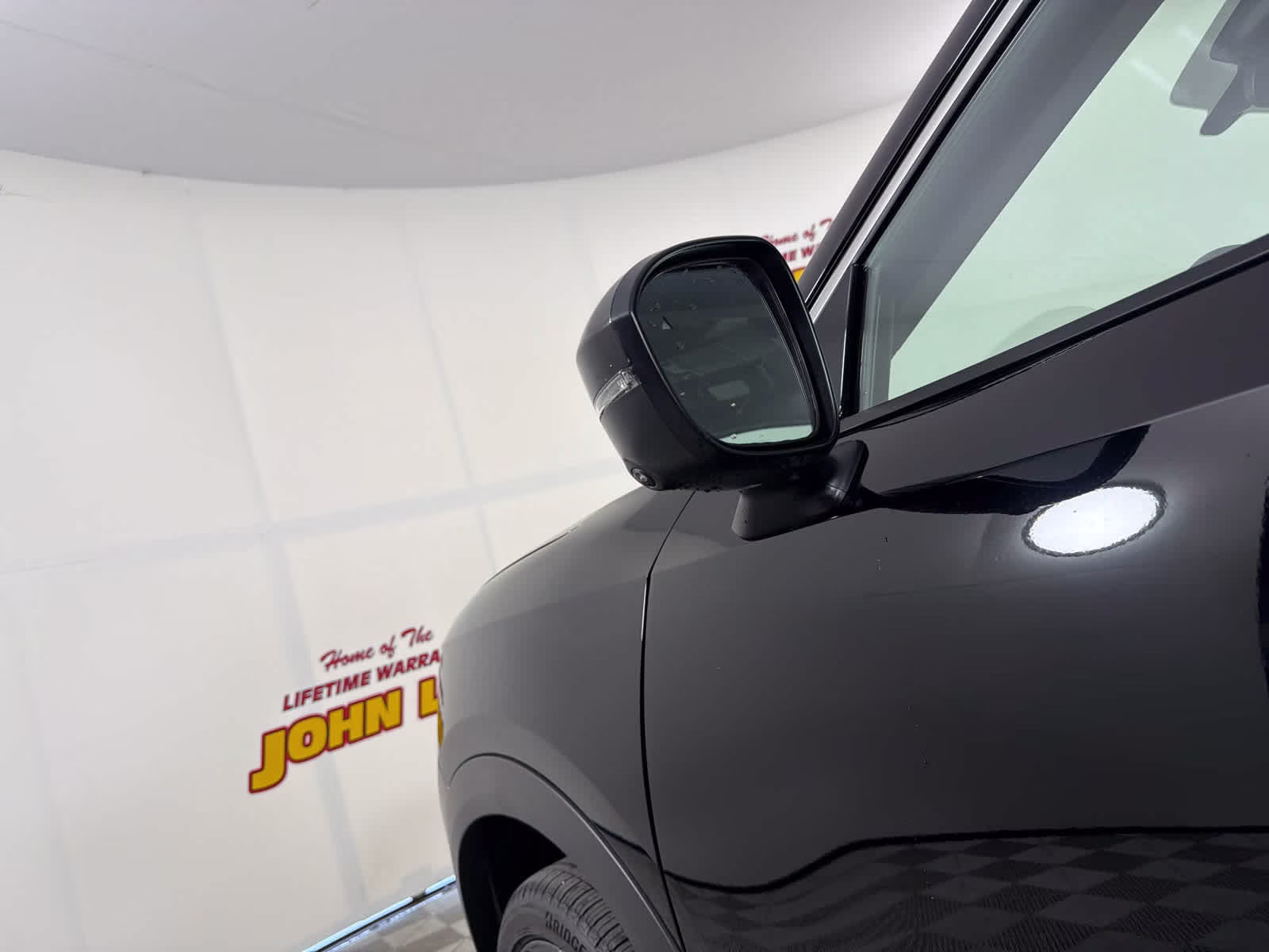 2026 Super Black Nissan Kicks SR FWD SUV