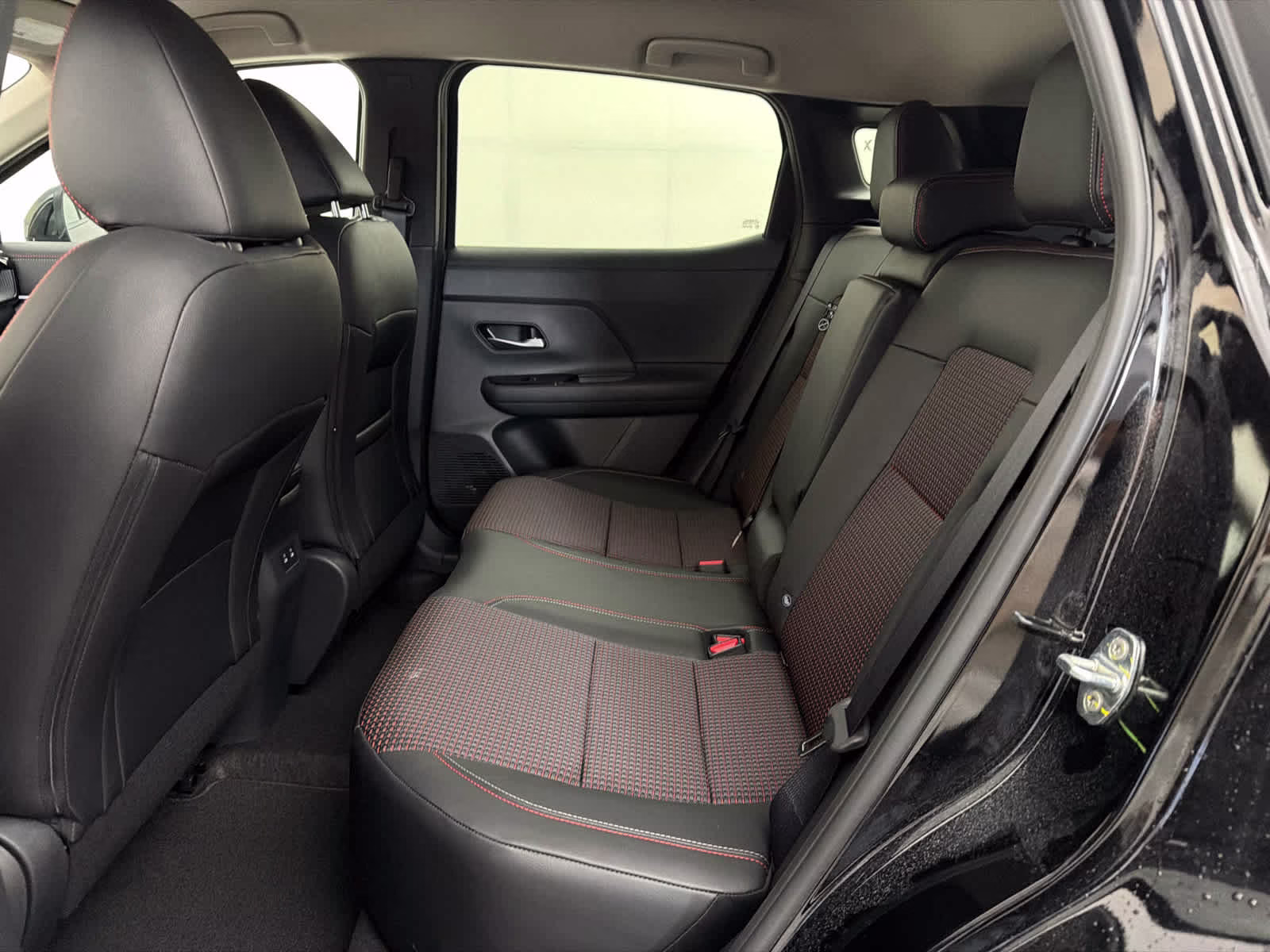 2026 Super Black Nissan Kicks SR FWD SUV