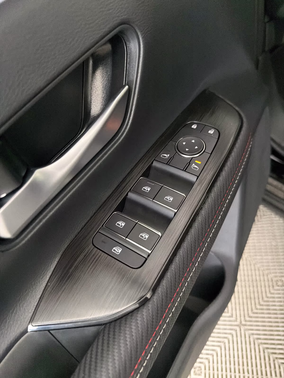 2026 Super Black Nissan Kicks SR FWD SUV
