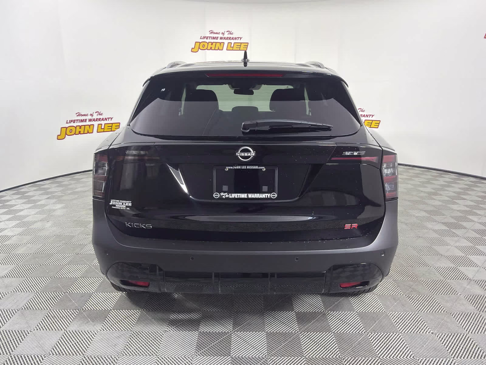 2026 Super Black Nissan Kicks SR FWD SUV