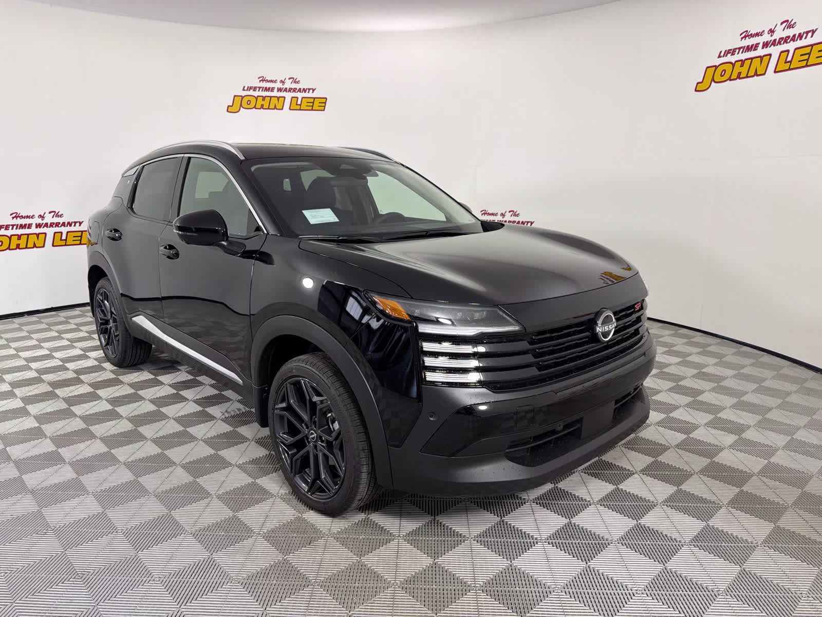 2026 Super Black Nissan Kicks SR FWD SUV