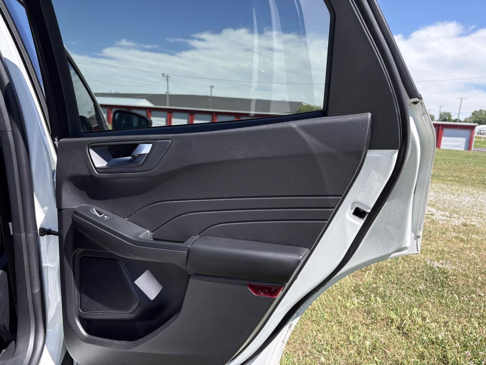 2024 Star White Metallic Tri-Coat Ford Escape ST-Line AWD SUV