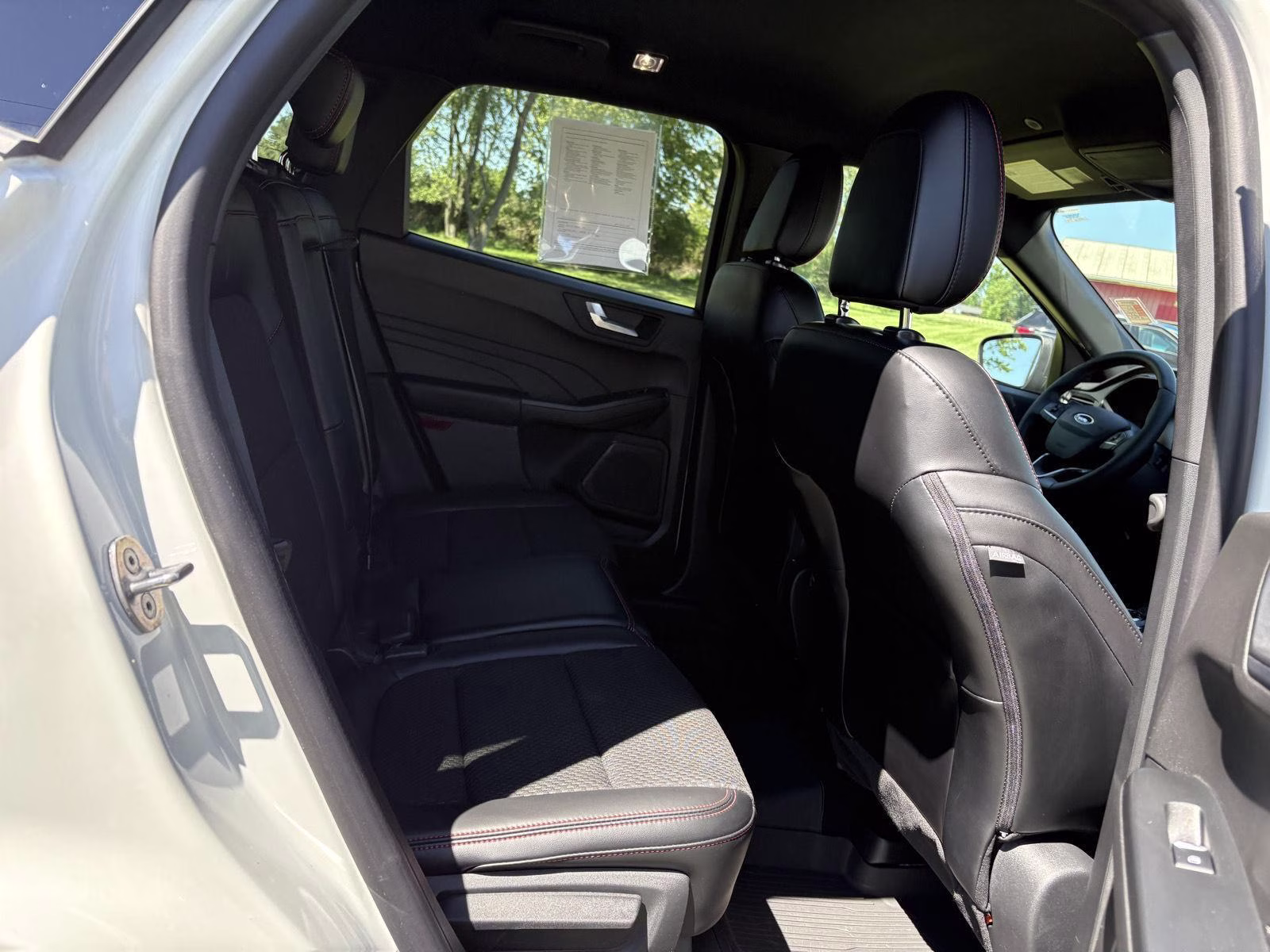 2024 Star White Metallic Tri-Coat Ford Escape ST-Line AWD SUV