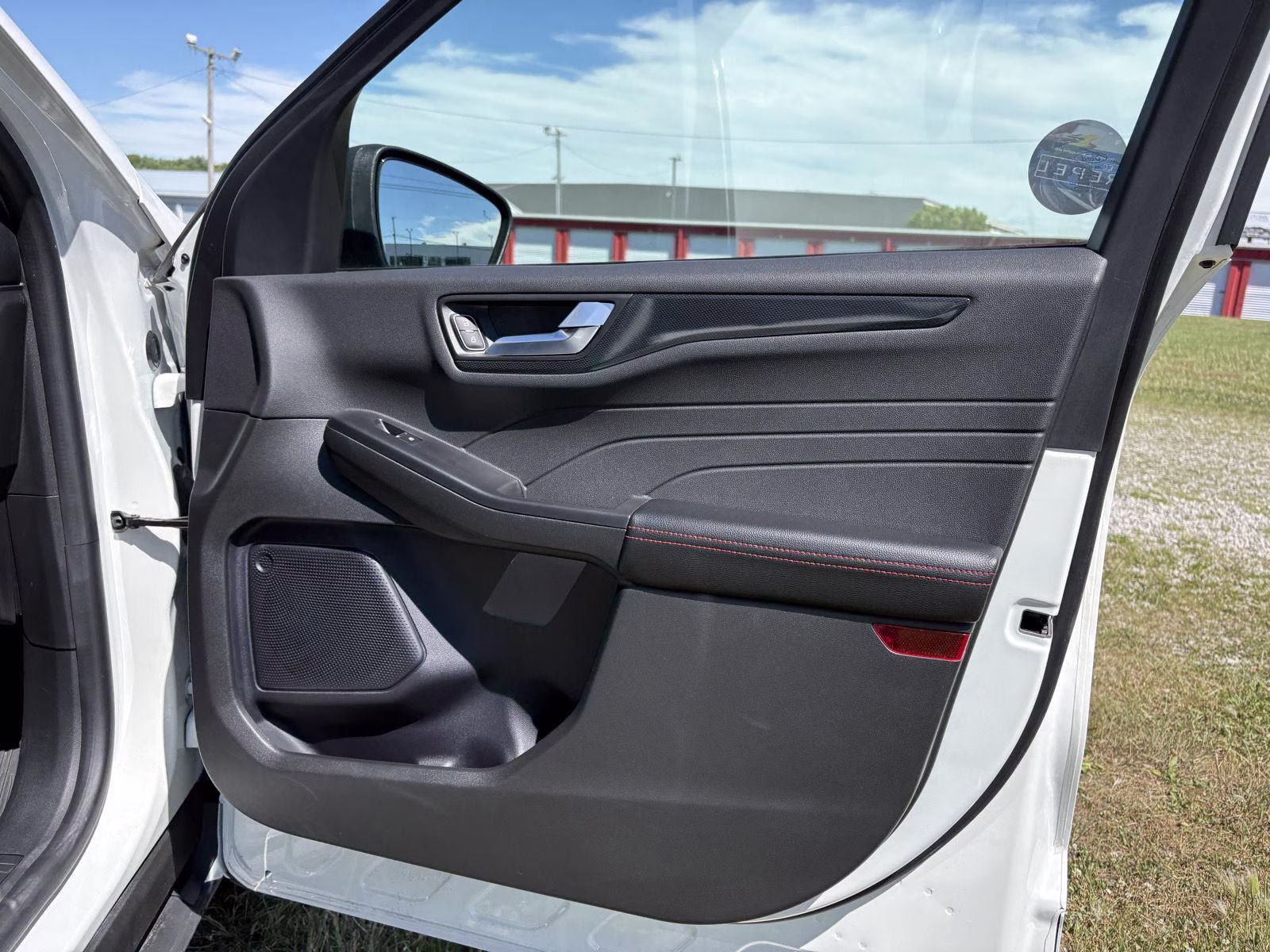 2024 Star White Metallic Tri-Coat Ford Escape ST-Line AWD SUV