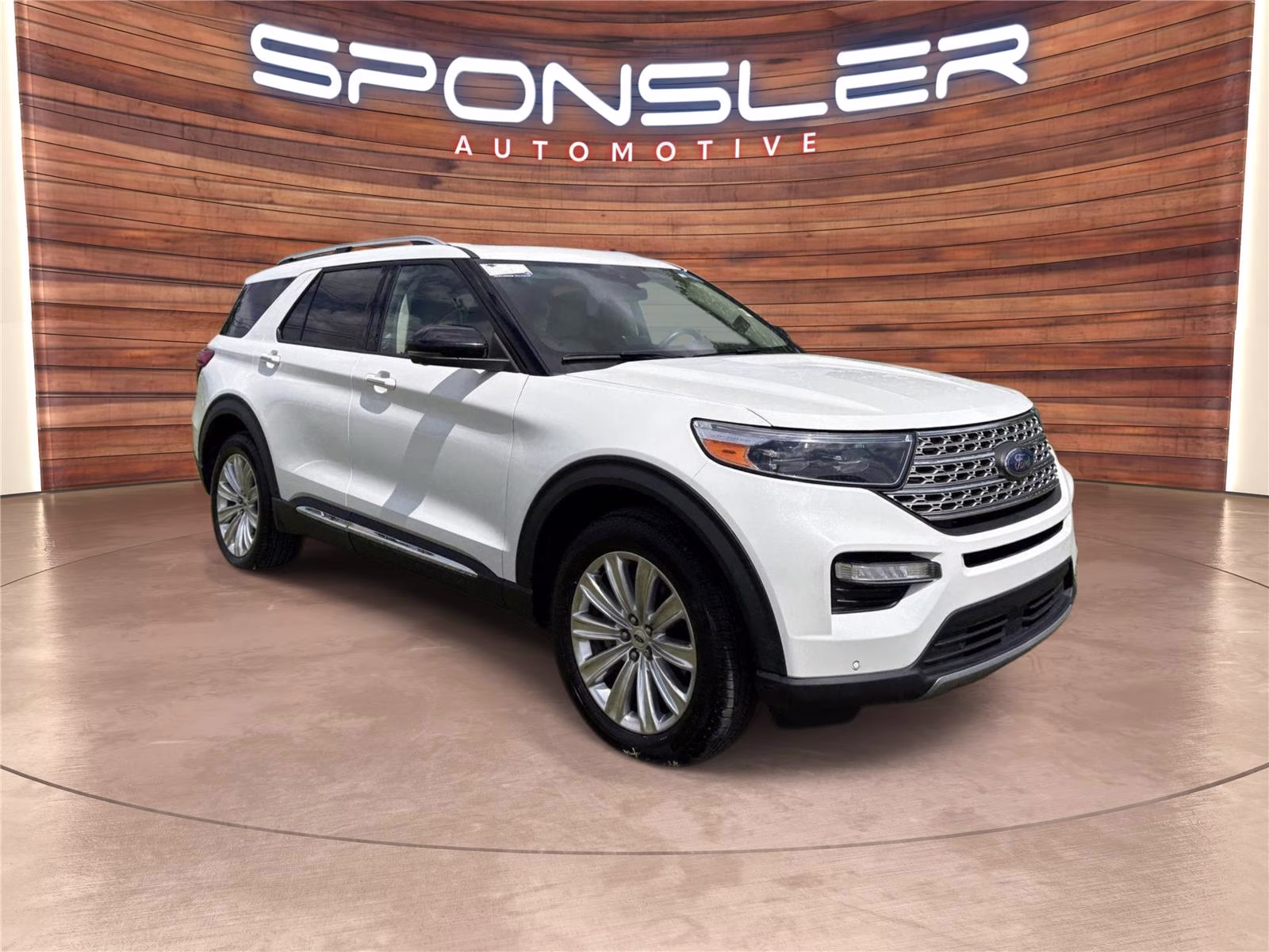 2023 Star White Metallic Tri-Coat Ford Explorer Limited 4X4 SUV