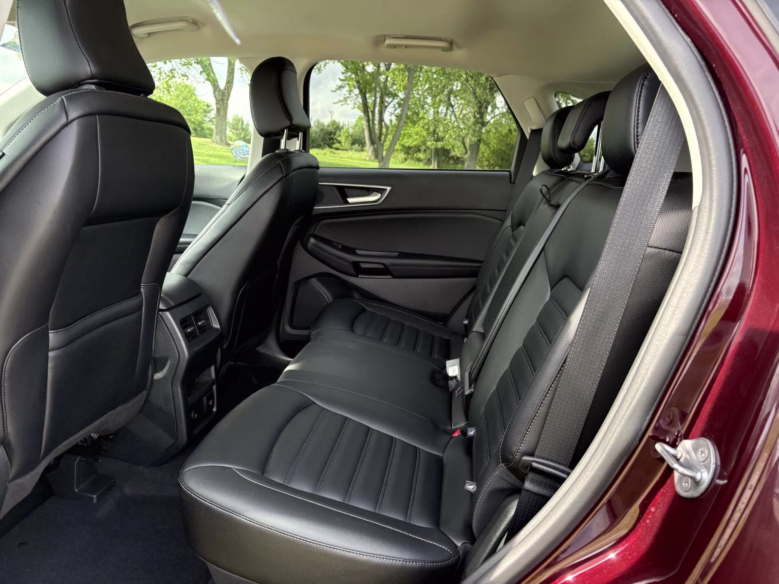 2024 Burgundy Velvet Metallic Tinted Clearcoat Ford Edge SEL AWD SUV