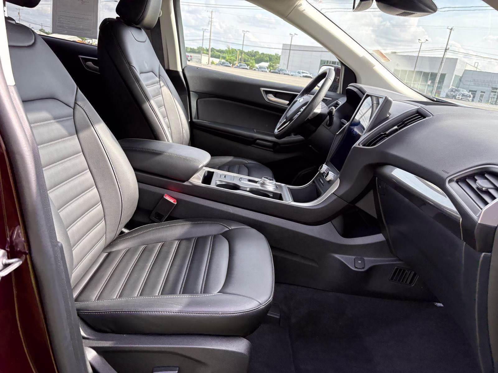 2024 Burgundy Velvet Metallic Tinted Clearcoat Ford Edge SEL AWD SUV