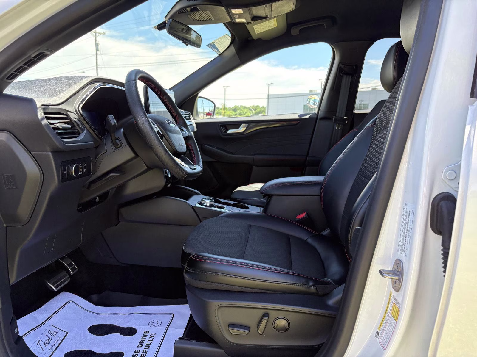 2024 Star White Metallic Tri-Coat Ford Escape ST-Line AWD SUV