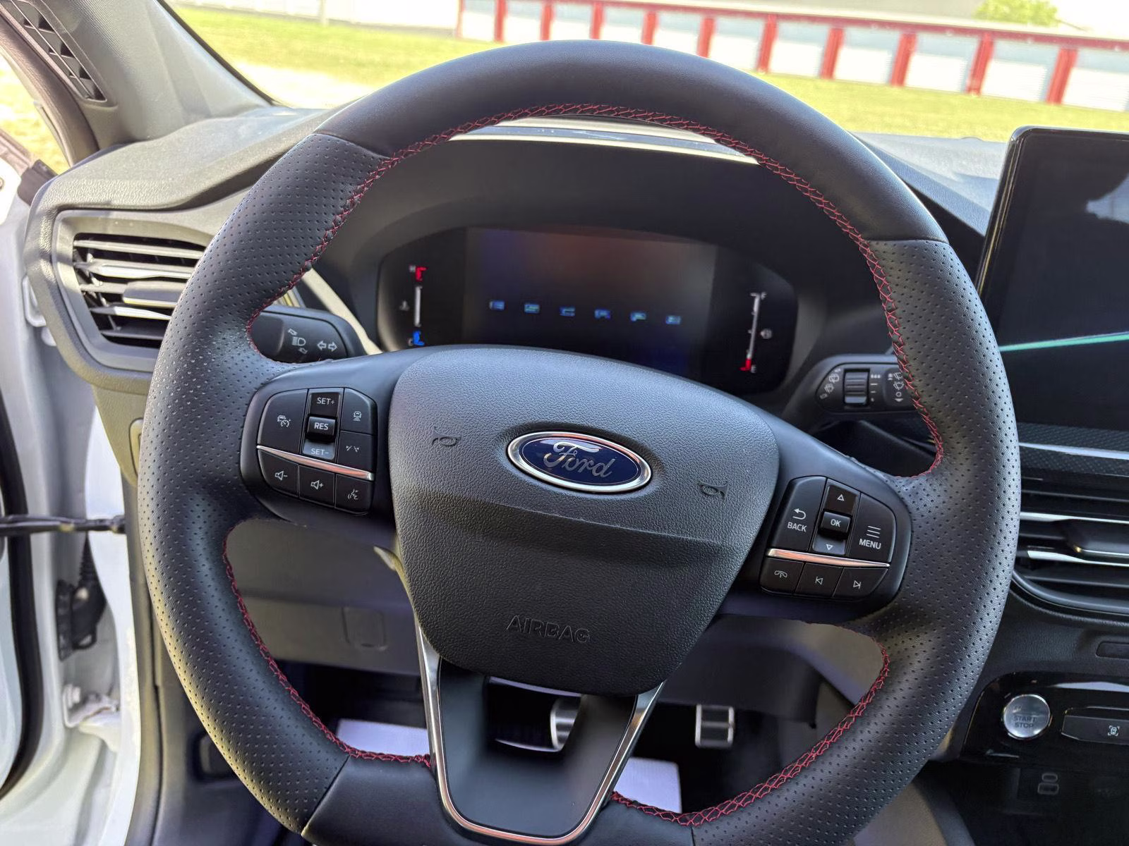 2024 Star White Metallic Tri-Coat Ford Escape ST-Line AWD SUV
