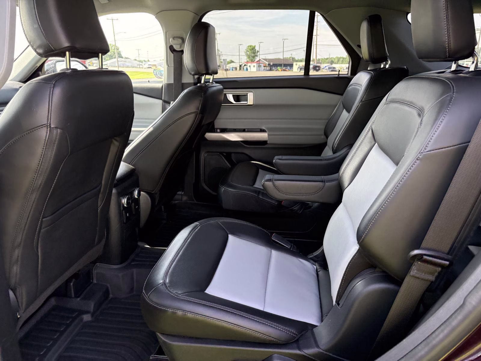 2022 Jewel Red Ford Explorer XLT 4X4 SUV